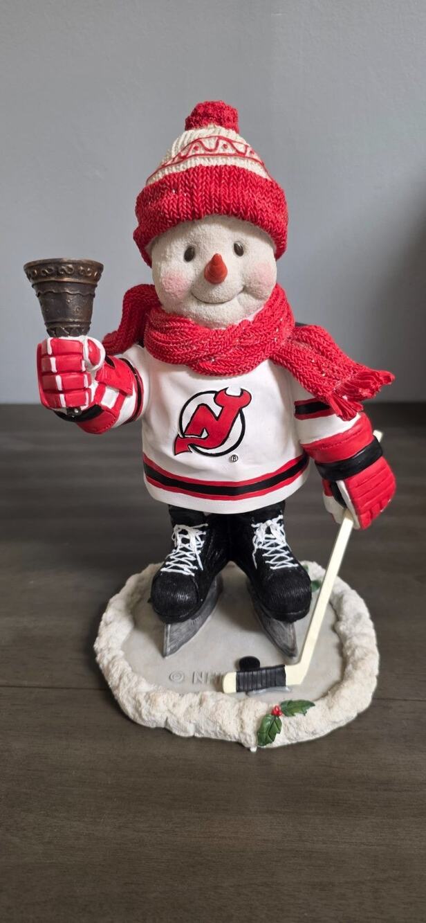 NHL New Jersey Devils Snowman Hockey Figurine Christmas Ornament